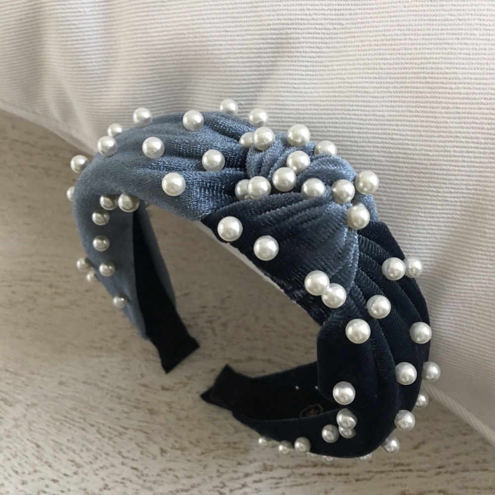 Blue Faux Pearl Velvet Knotted Headband